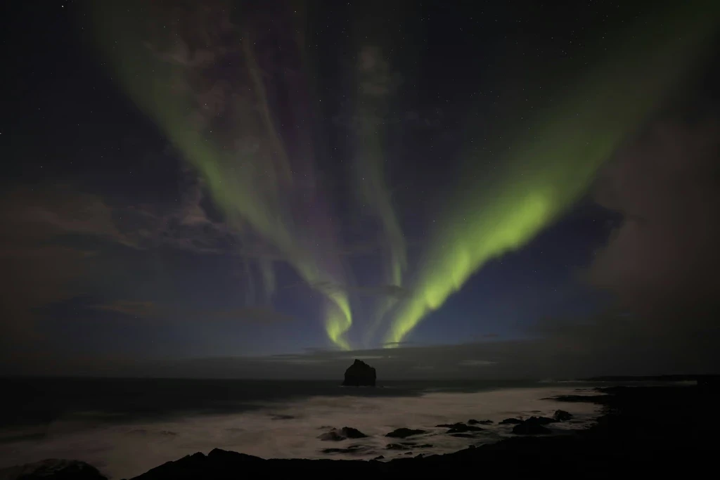 How to Photograph the Northern Lights